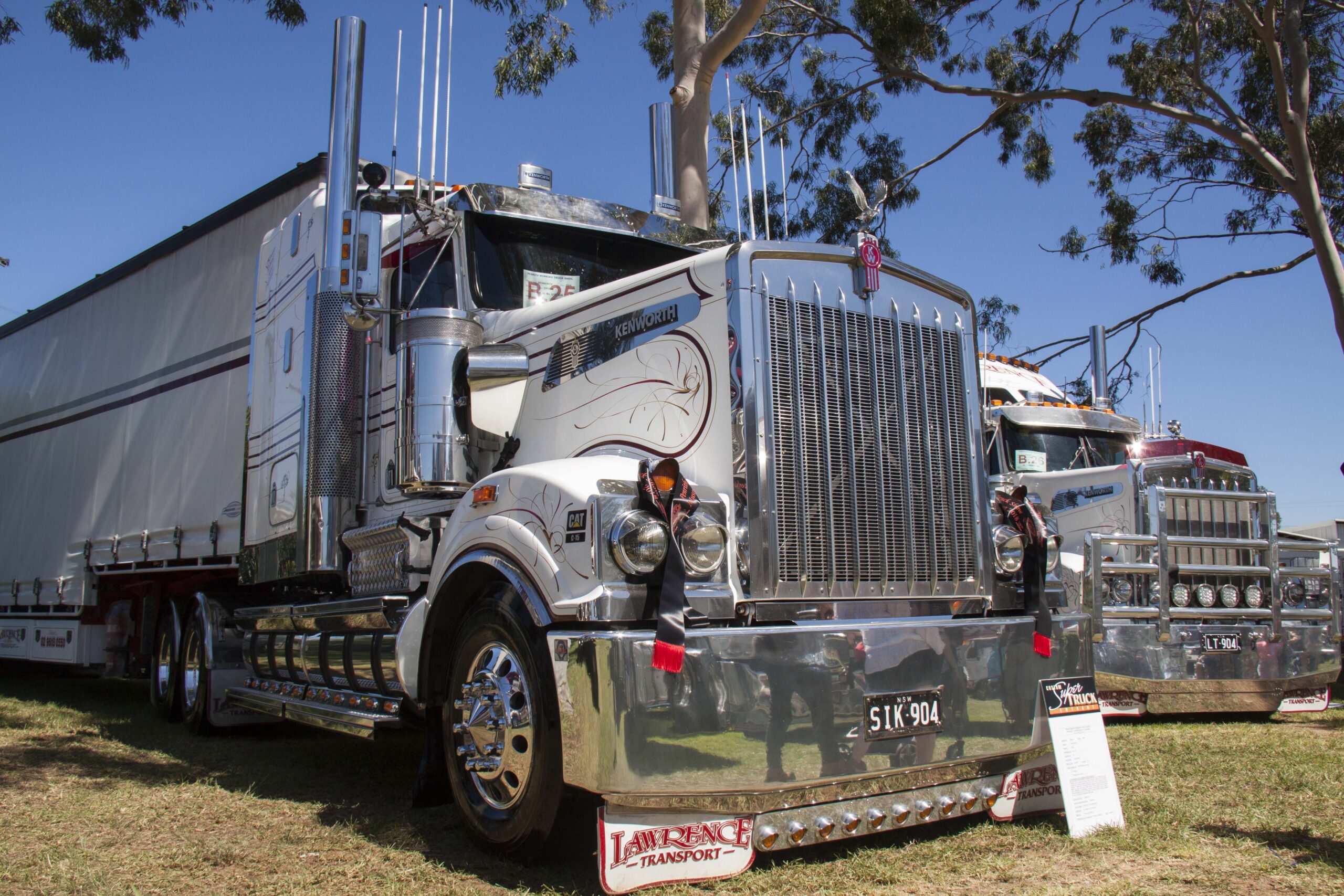 Hard-working rigs on show | News
