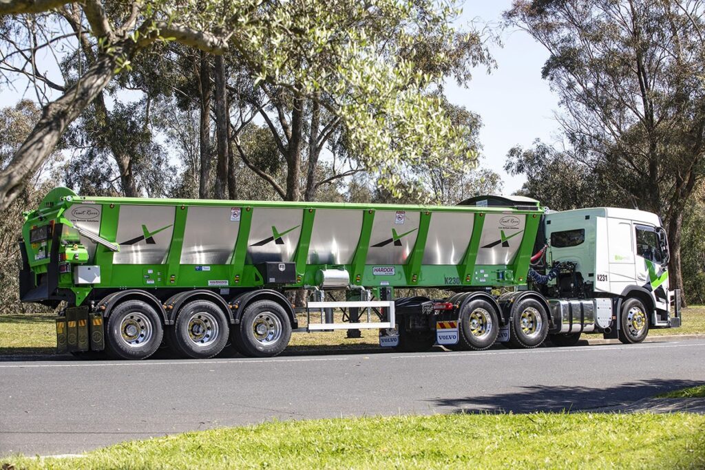 New MaxiTRANS trailers for Bitu-Mill - OwnerDriver